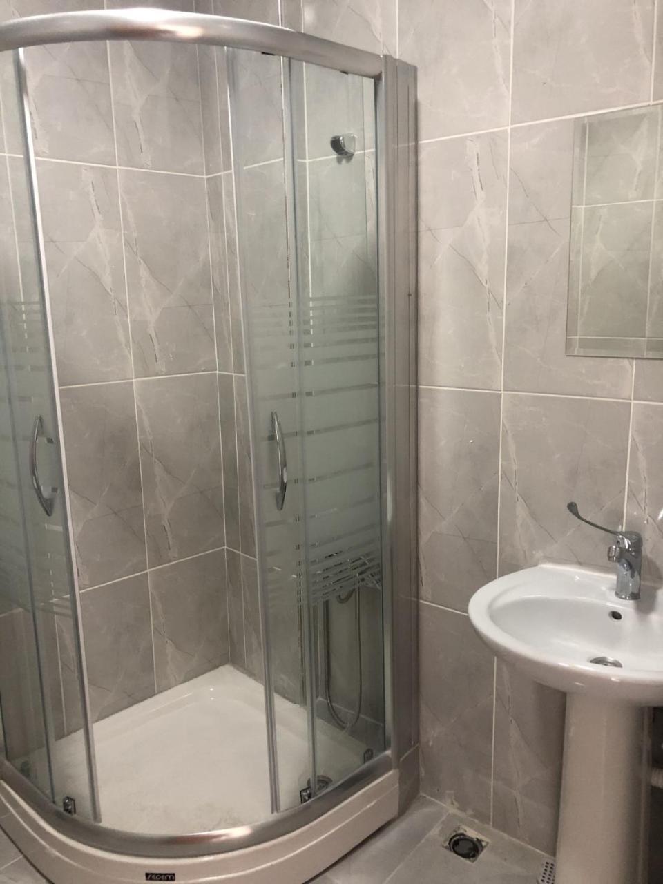 Asim Ve Nurhan Kocabiyik Oegretmenevi Stambuł Zewnętrze zdjęcie